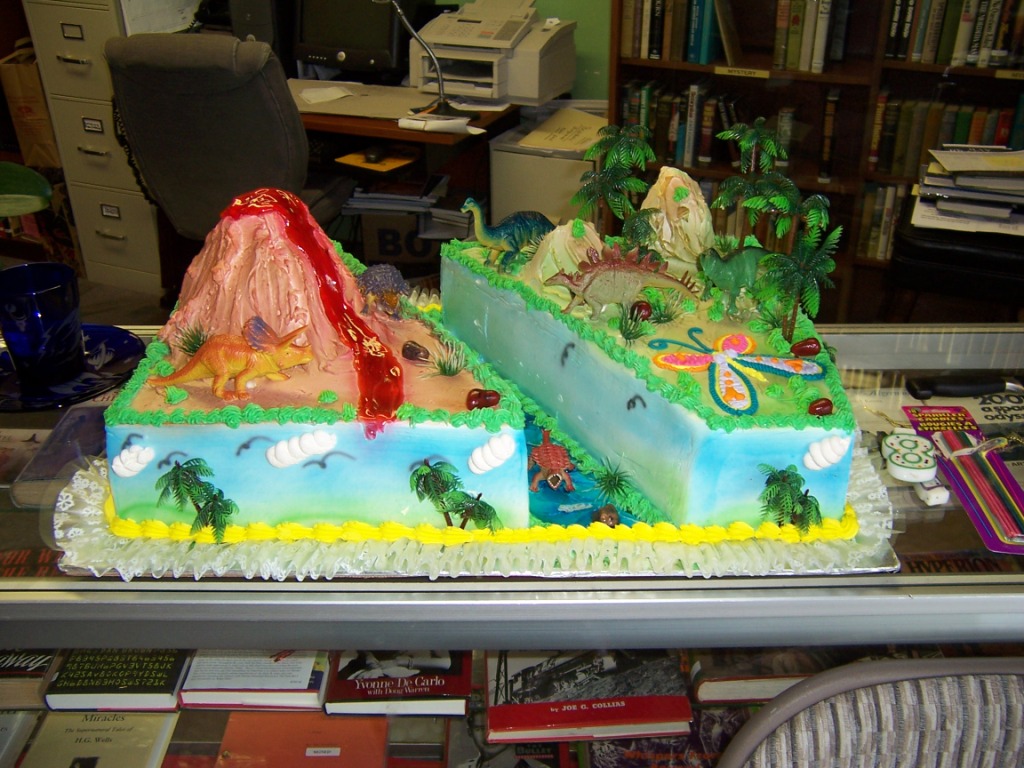 Ray Bradbury's 2004 birthday cake.