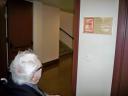 Ray Bradbury views Powell Library plaque