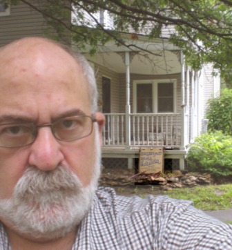 Lou Antonelli takes a selfie at Heinlein's birthplace.