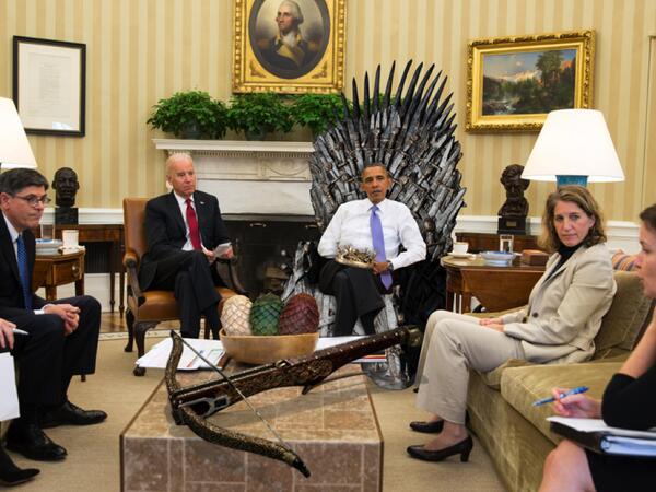 Obama iron throne BmwiE02CEAEPBoS